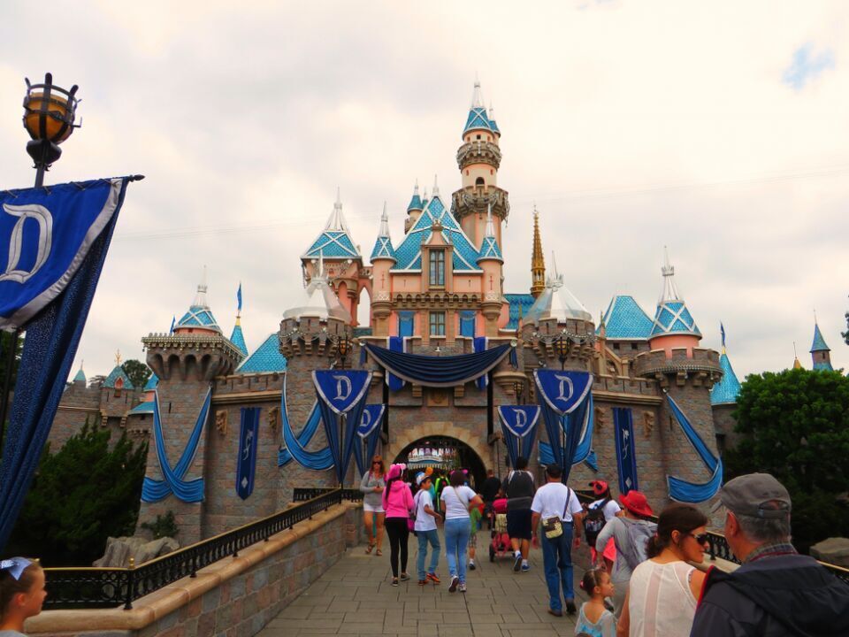 Nov. 26, 2008: Sleeping Beauty Castle Walkthrough